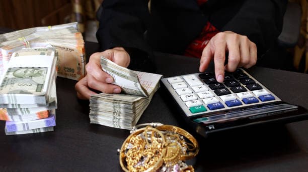 Receive instant cash or UPI payment